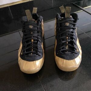 Nike Air Foamposite One 'Metallic Gold'